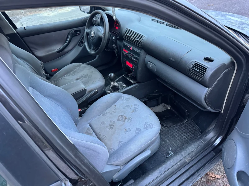 Seat Leon 1.9TDI 90, снимка 5 - Автомобили и джипове - 52295344