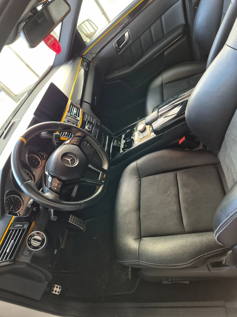 Mercedes-Benz E 220, снимка 11 - Автомобили и джипове - 53041159