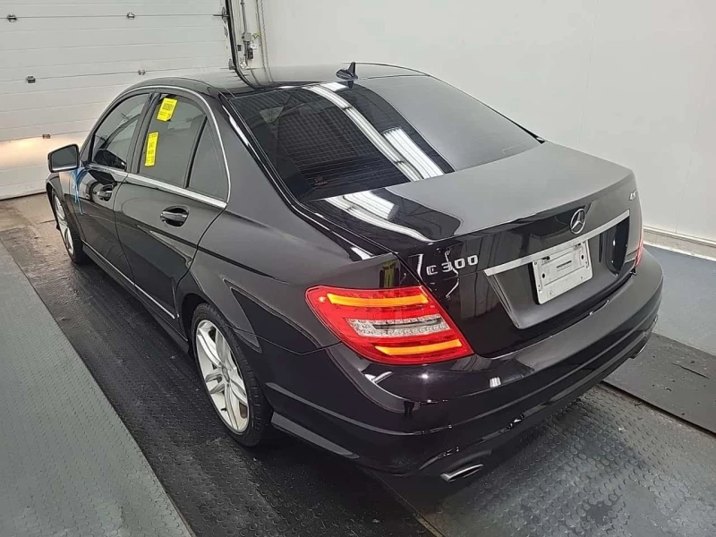 Mercedes-Benz C 300 * CARFAX * ЦЕНА ДО БГ, снимка 6 - Автомобили и джипове - 53523533