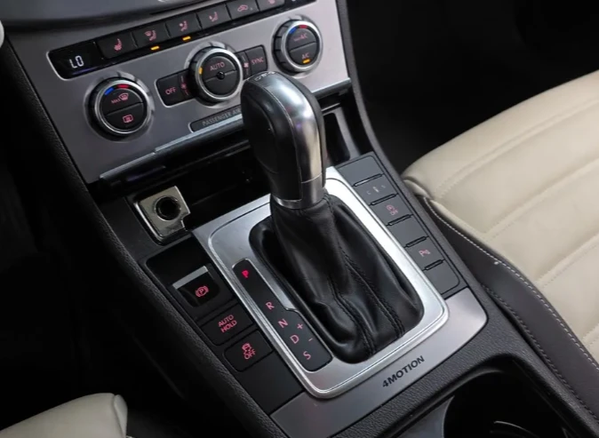 VW CC 2.0 TDI 4Motion - изображение 9
