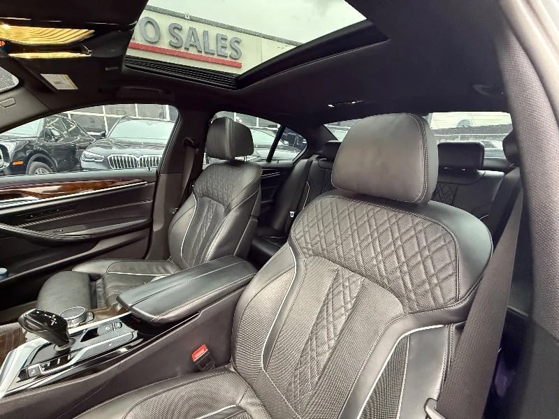 BMW 530 * 530i xDrive * CARFAX * БЕЗ ПЪРВОНАЧАЛНА ВНОСКА - изображение 10