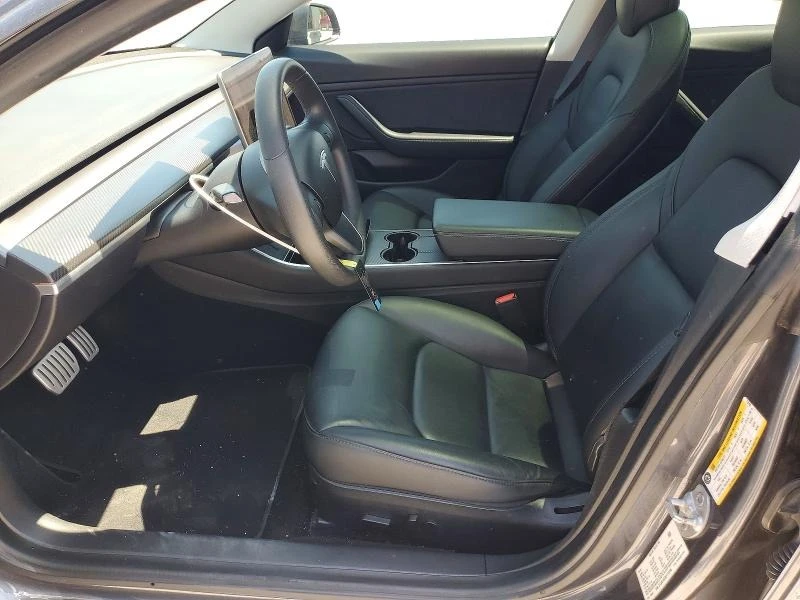 Tesla Model 3, снимка 7 - Автомобили и джипове - 55046129