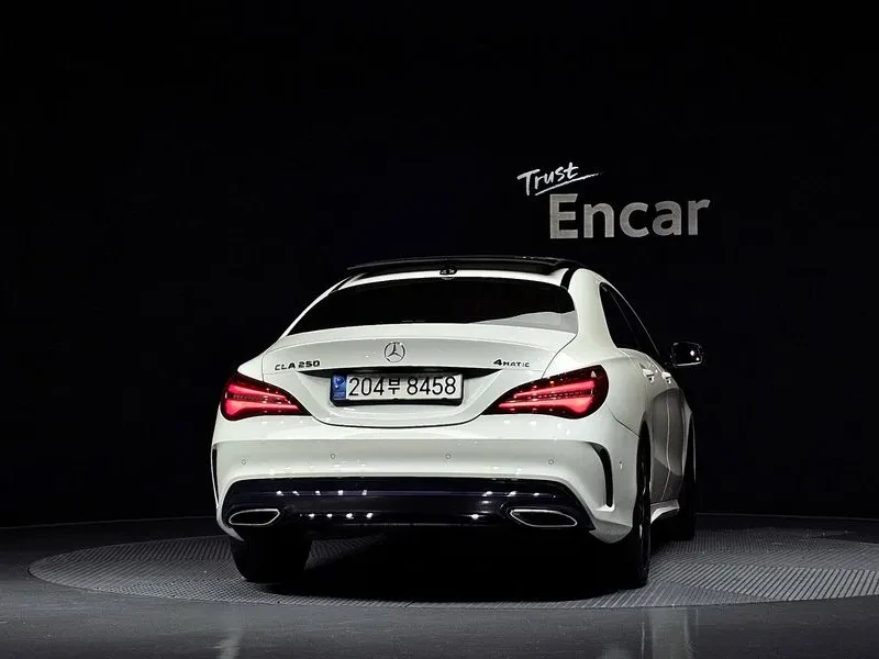 Mercedes-Benz CLA 250  4Matic Amg Line, снимка 4 - Автомобили и джипове - 55100542