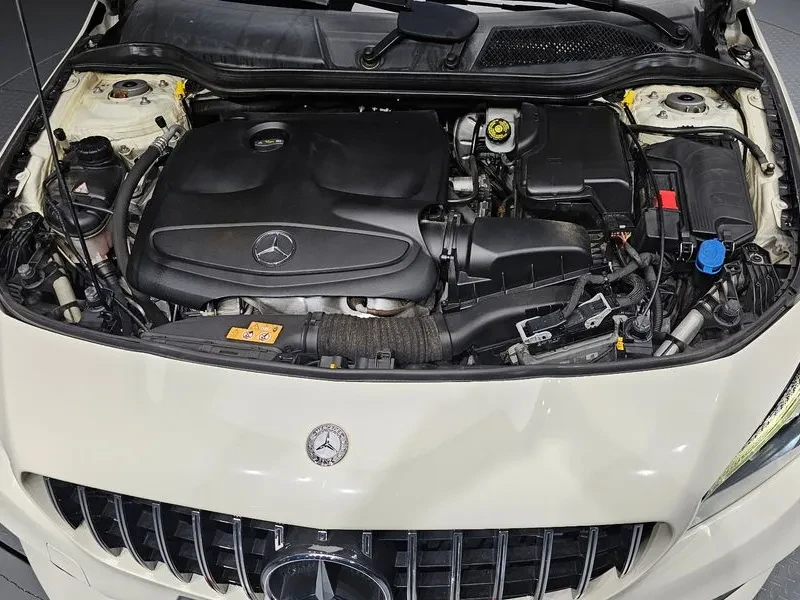 Mercedes-Benz CLA 250  4Matic Amg Line, снимка 6 - Автомобили и джипове - 55100542