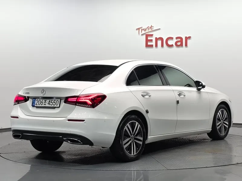 Mercedes-Benz A 220 W177