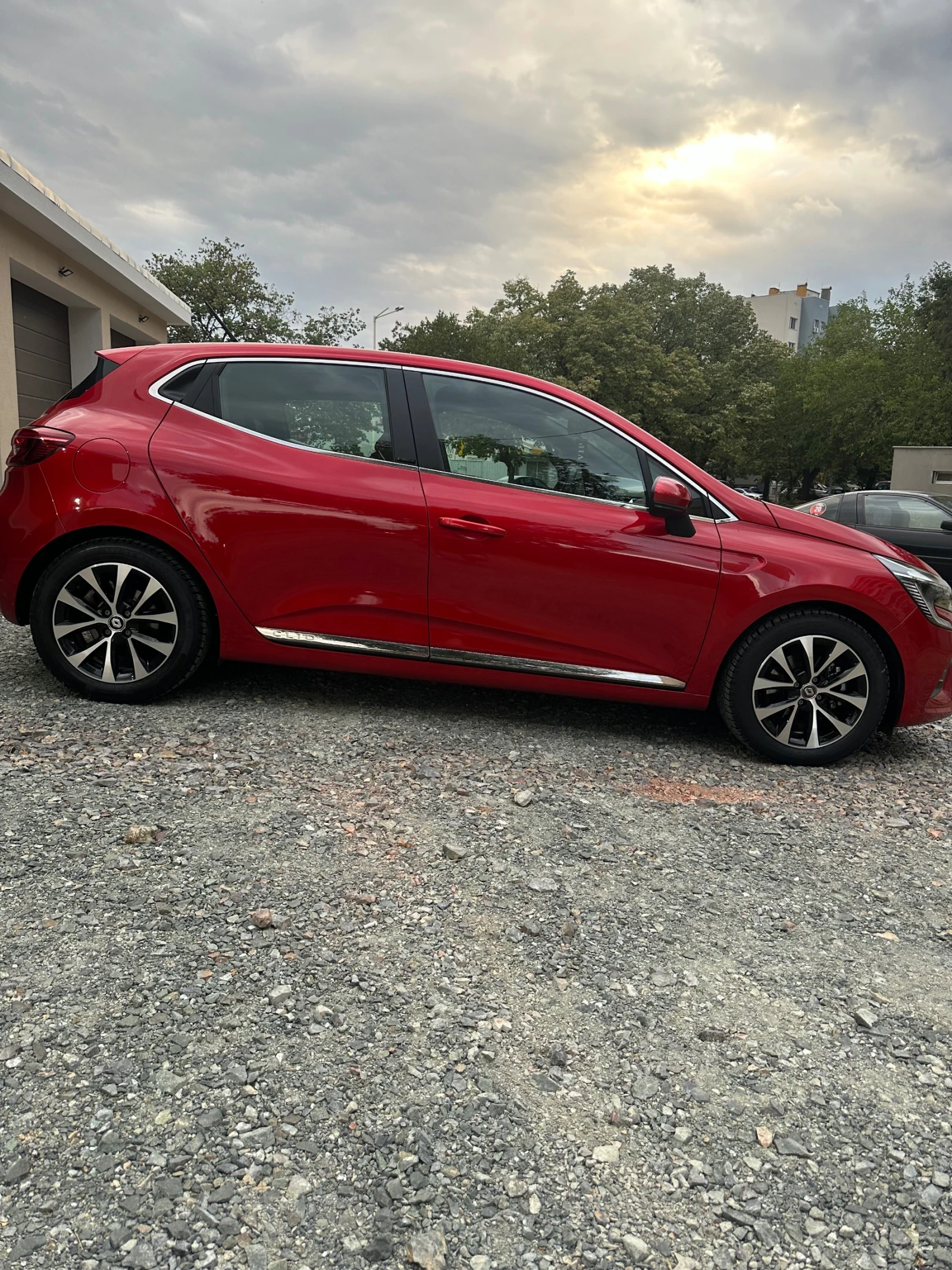 Renault Clio 1.6 E-TECH\ Hybrid\ Multi-mode - изображение 5