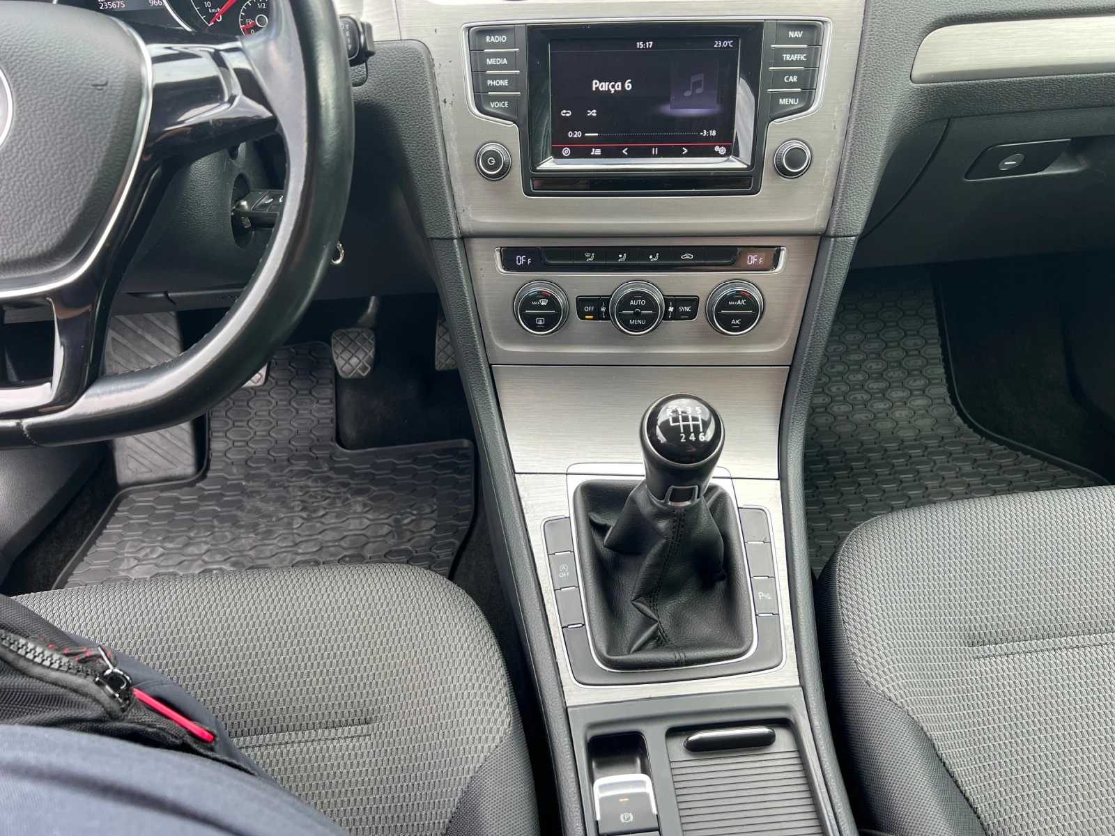 VW Golf 1.2TSI-105кс - изображение 9