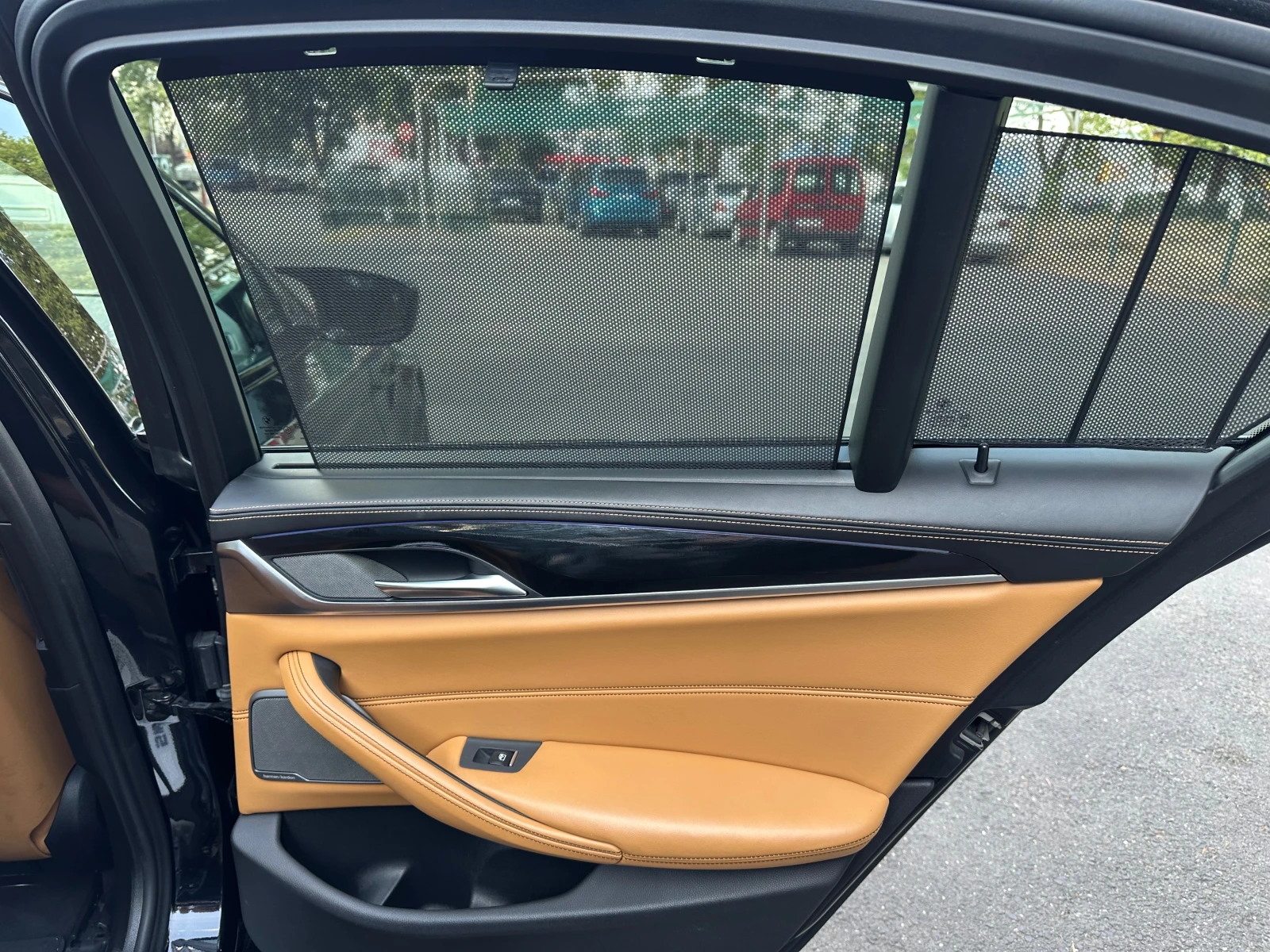 BMW M5 ORIGINALNA = = AKRAPOVIC= = a a.. | Mobile.bg   13