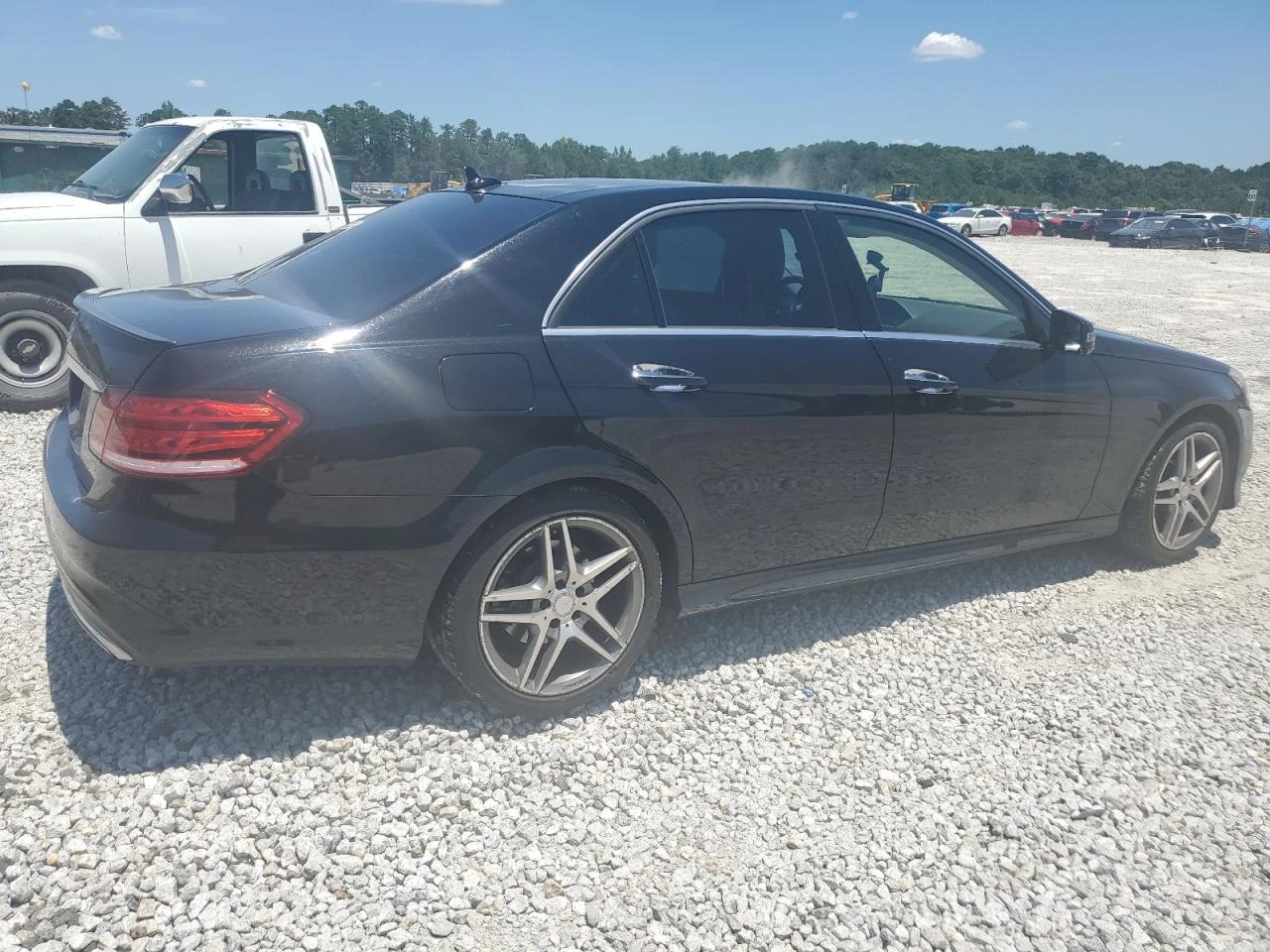 Mercedes-Benz E 350 AMG PACK * КЛИП НА ДВИГАТЕЛ* * ЛИЗИНГ*  - изображение 4