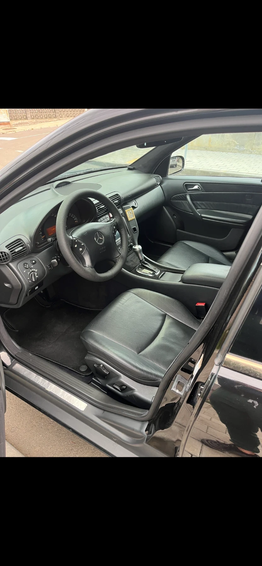 Mercedes-Benz C 320  - изображение 4