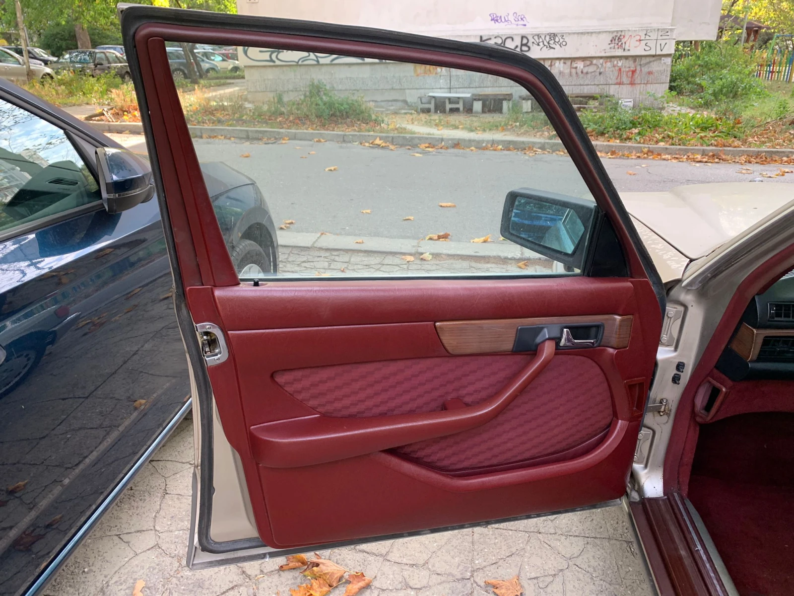 Mercedes-Benz S 300 300 SE, снимка 9 - Автомобили и джипове - 53941967