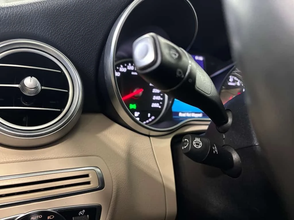 Mercedes-Benz C 300 * C300| 4MATIC| AMGPKG| NAV| WOOD| CREAMLEATHER| S, снимка 7 - Автомобили и джипове - 53951992