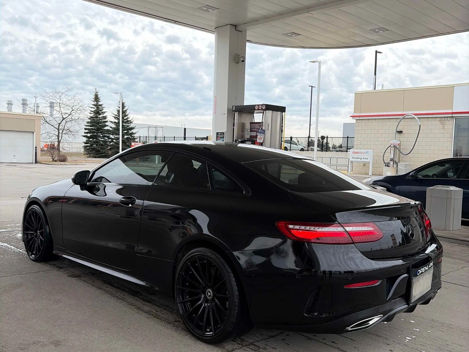 Mercedes-Benz E 400 С РЕГИСТРАЦИЯ & АВТО КРЕДИТ, снимка 3 - Автомобили и джипове - 53989610