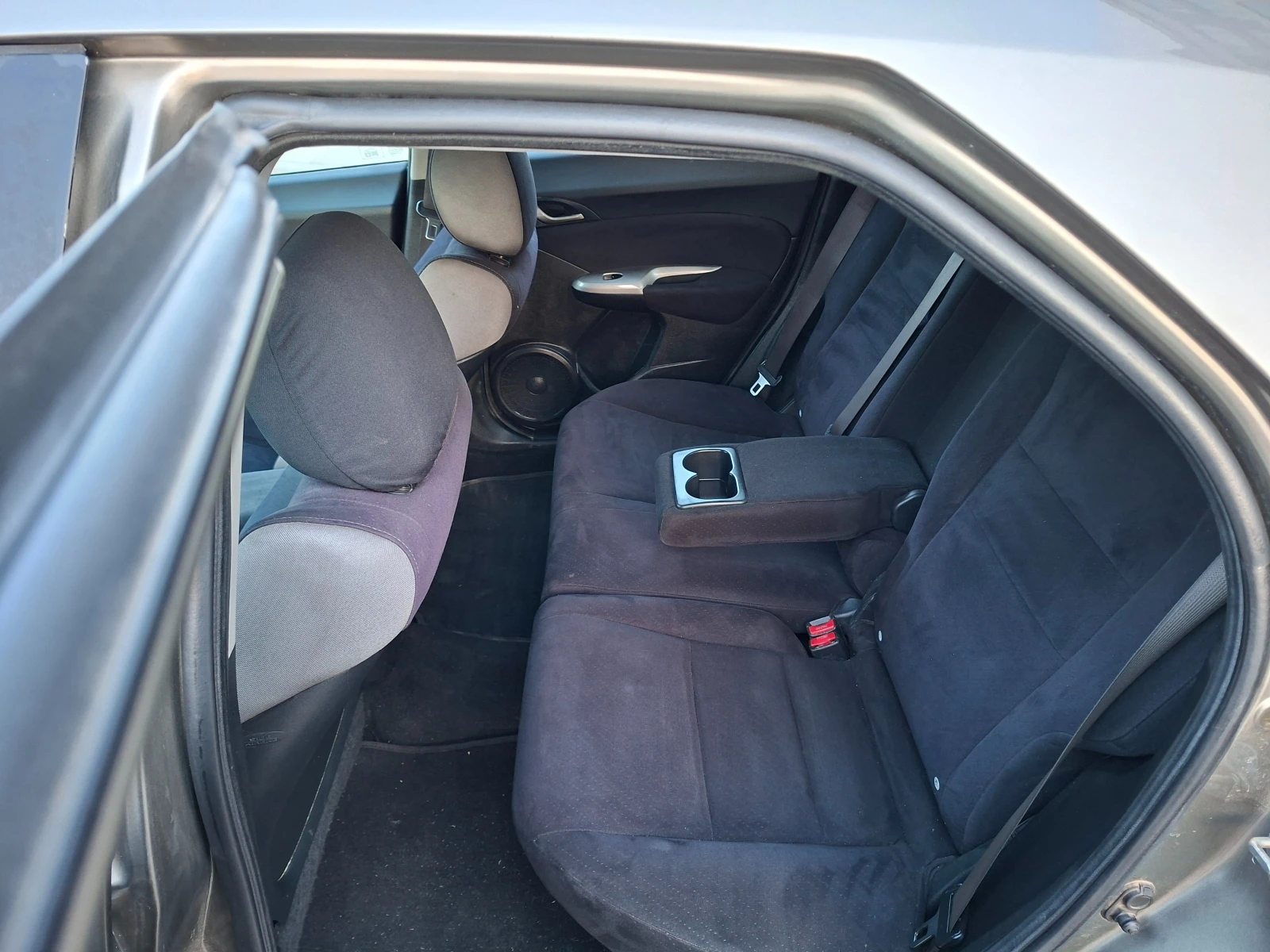 Honda Civic 2.2 Diesel 6ск, снимка 13 - Автомобили и джипове - 54013984