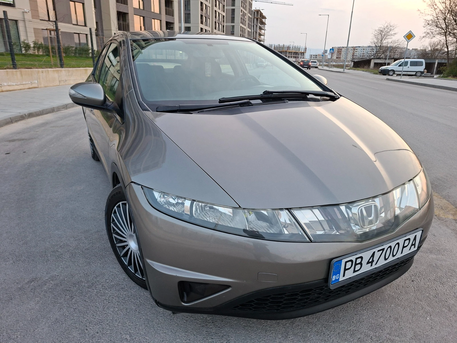 Honda Civic 2.2 Diesel 6ск, снимка 11 - Автомобили и джипове - 54013984