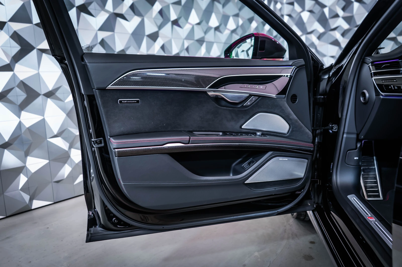 Audi S8 Quattro Exclusive* Carbon* Pano* B&O | Mobile.bg � ����������� 7