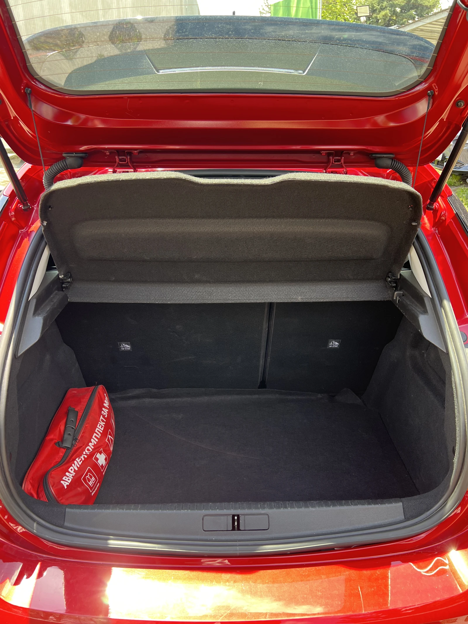 Opel Corsa Edition 100 к.с , снимка 12 - Автомобили и джипове - 54412176