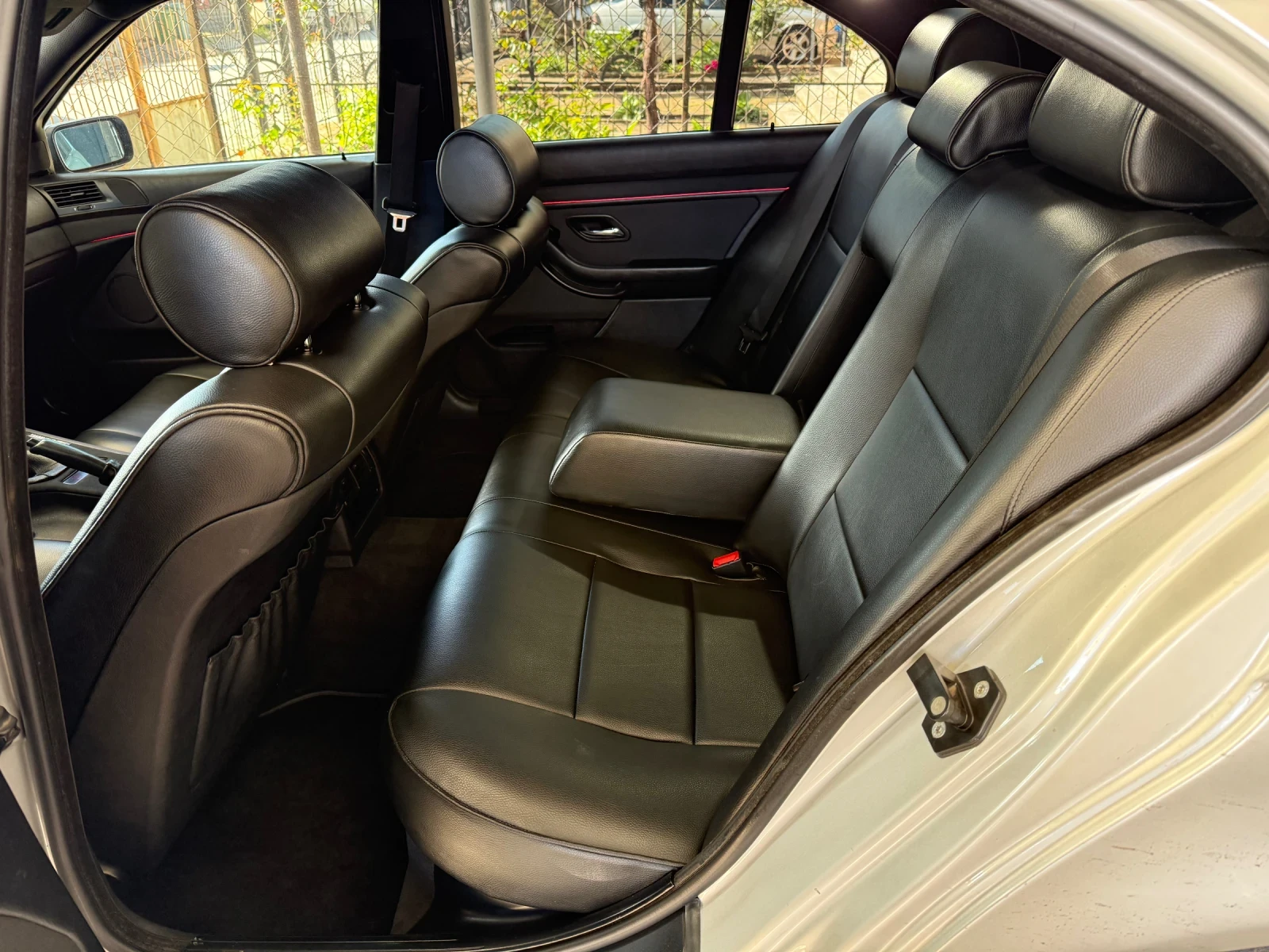 BMW 530 3.0d, снимка 9 - Автомобили и джипове - 54914926