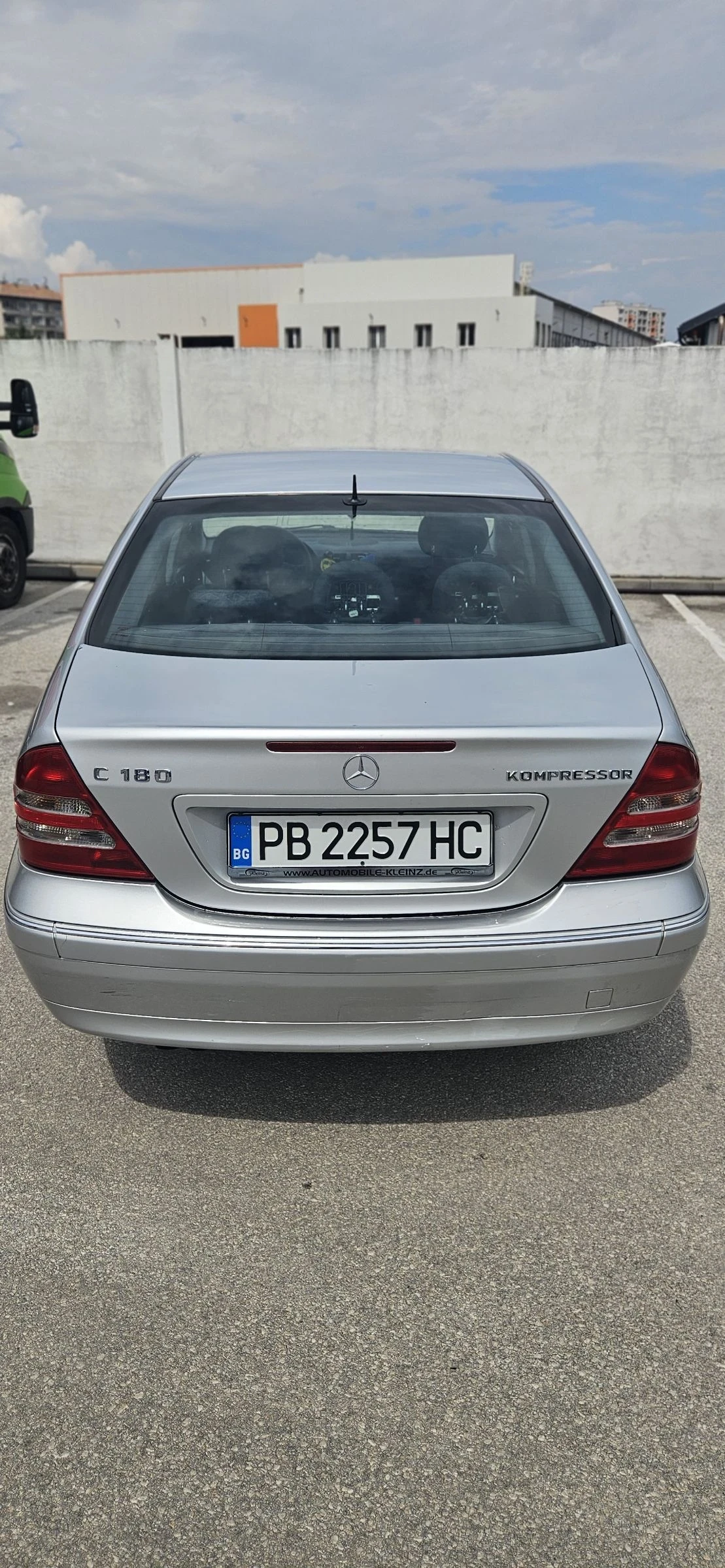 Mercedes-Benz C 180, снимка 4 - Автомобили и джипове - 54977490