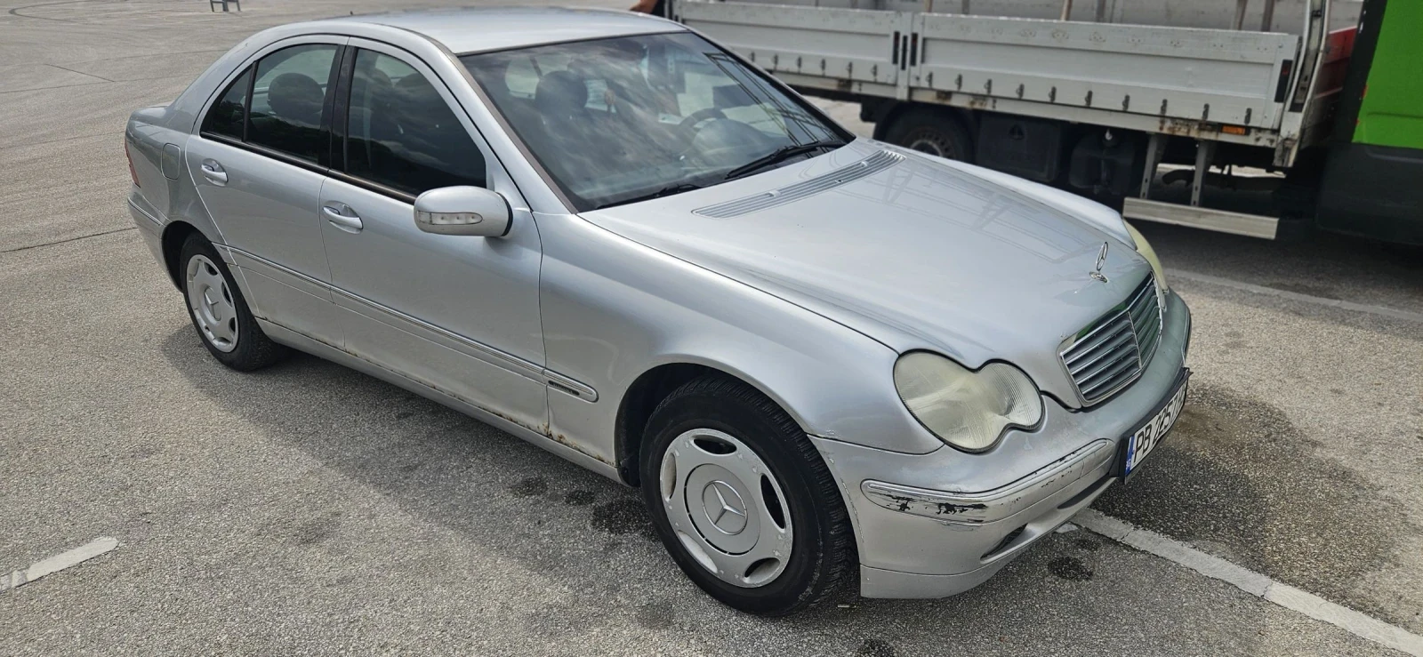 Mercedes-Benz C 180, снимка 2 - Автомобили и джипове - 54977490