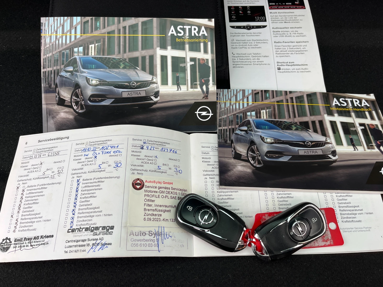 Opel Astra 1.2i-EURO6D, снимка 11 - Автомобили и джипове - 55054323