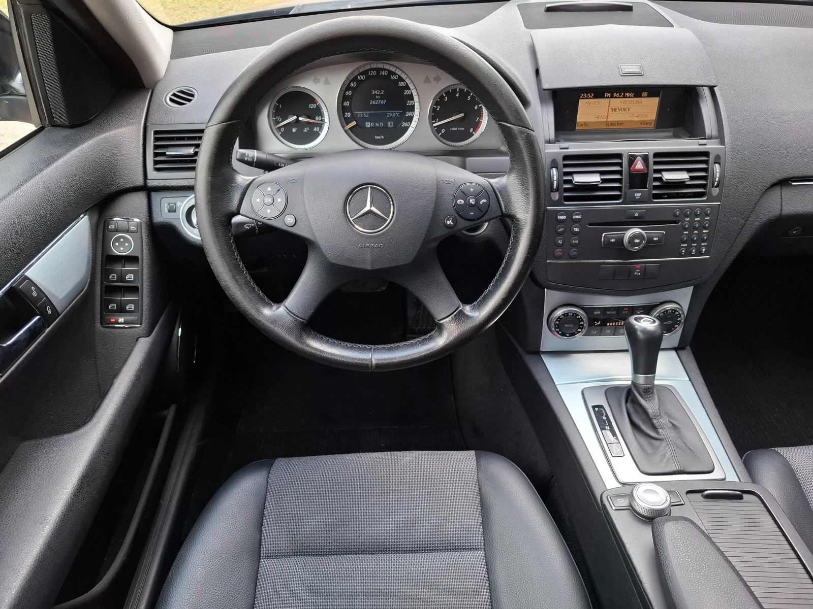 Mercedes-Benz C 180 АВТОМАТИК-AVANTGARDE-SWISS, снимка 11 - Автомобили и джипове - 55179340
