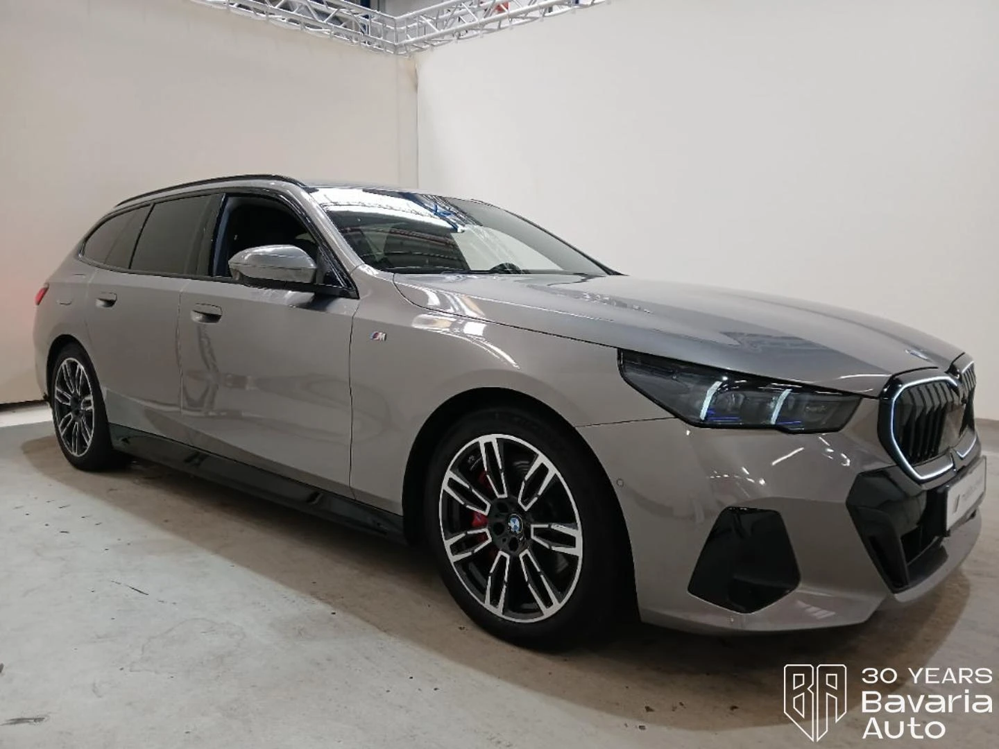 BMW 540 d Touring xDrive M Sport Paket, снимка 3 - Автомобили и джипове - 55306332