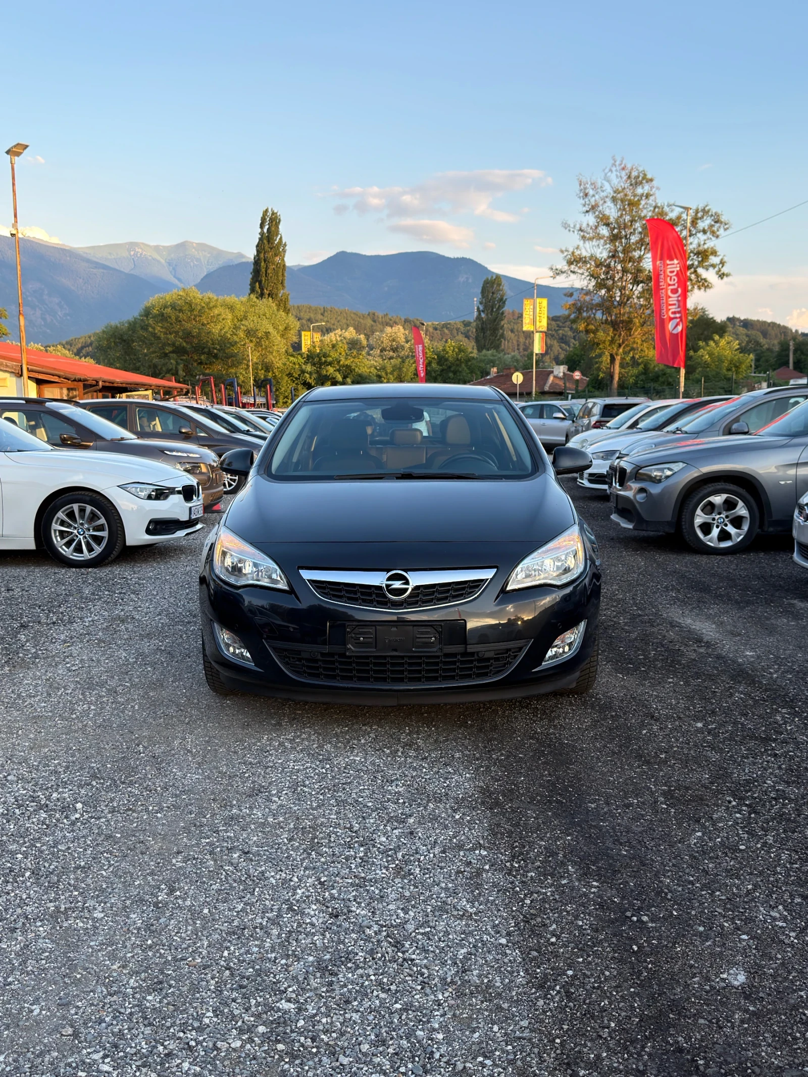 Opel Astra Cosmo 1.4 T | Navi | 151 000 км, снимка 2 - Автомобили и джипове - 55332100