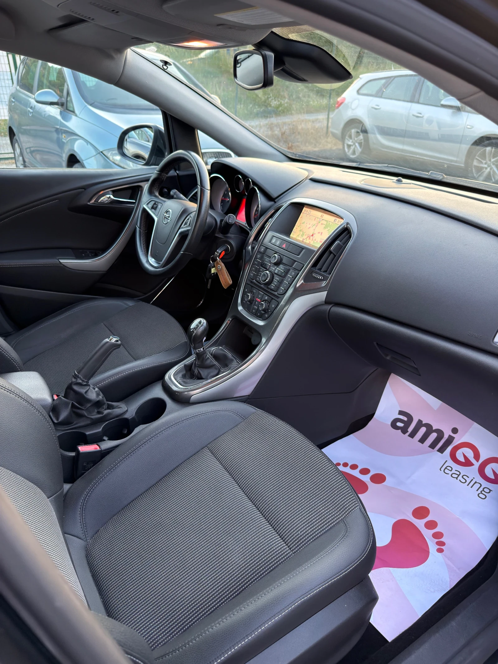 Opel Astra Cosmo 1.4 T | Navi | 151 000 км, снимка 8 - Автомобили и джипове - 55332100