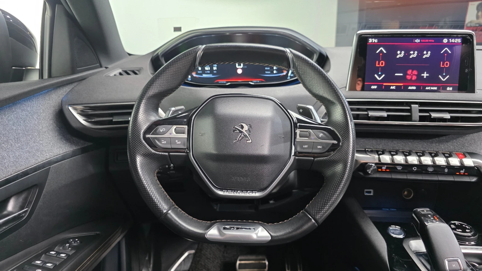 Peugeot 3008 1.6 BlueHDi GT Line, снимка 12 - Автомобили и джипове - 55719987