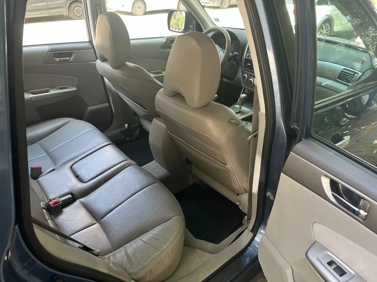 Subaru Forester SH5, снимка 8 - Автомобили и джипове - 55876831