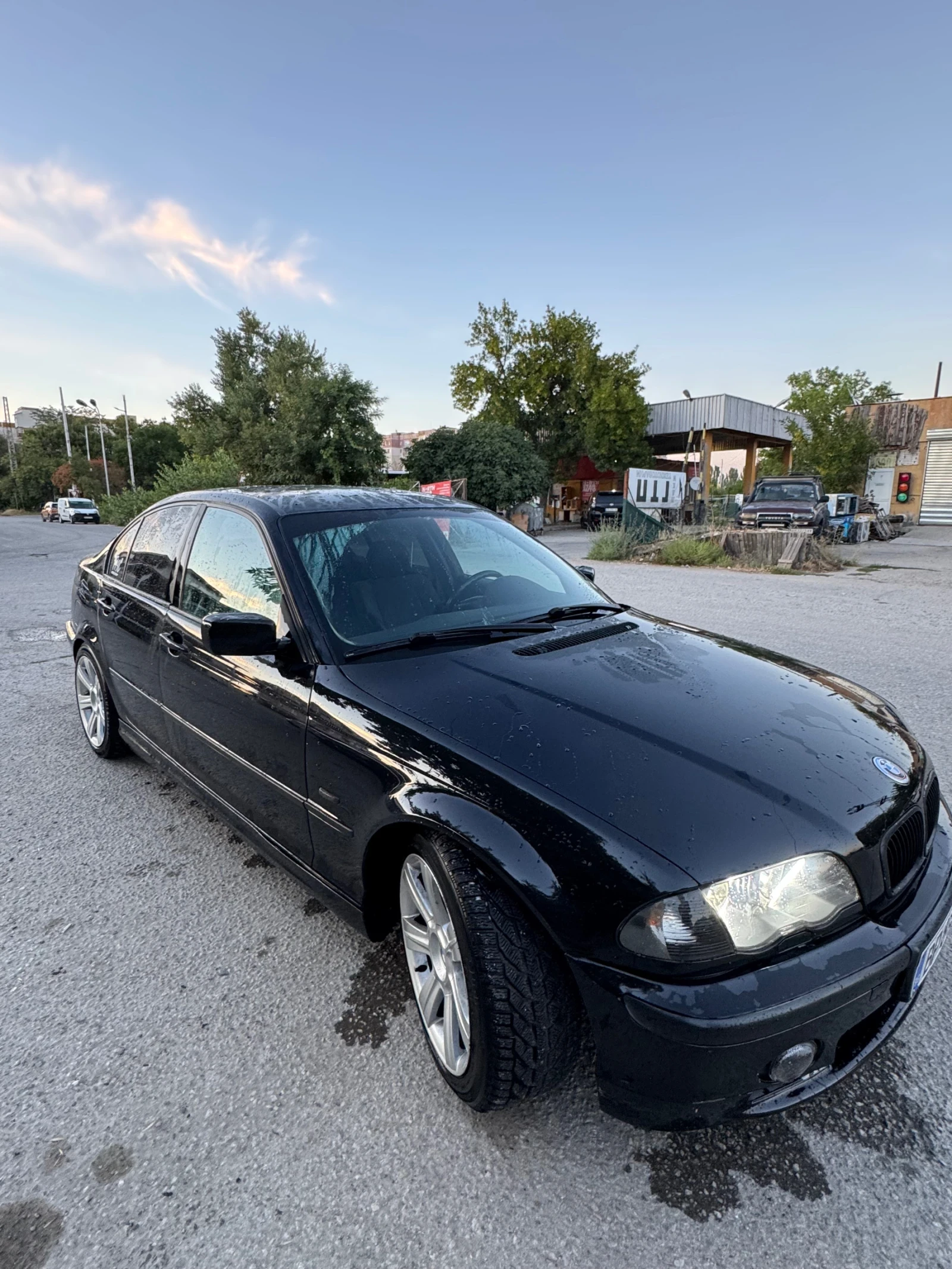 BMW 330, снимка 3 - Автомобили и джипове - 55987787