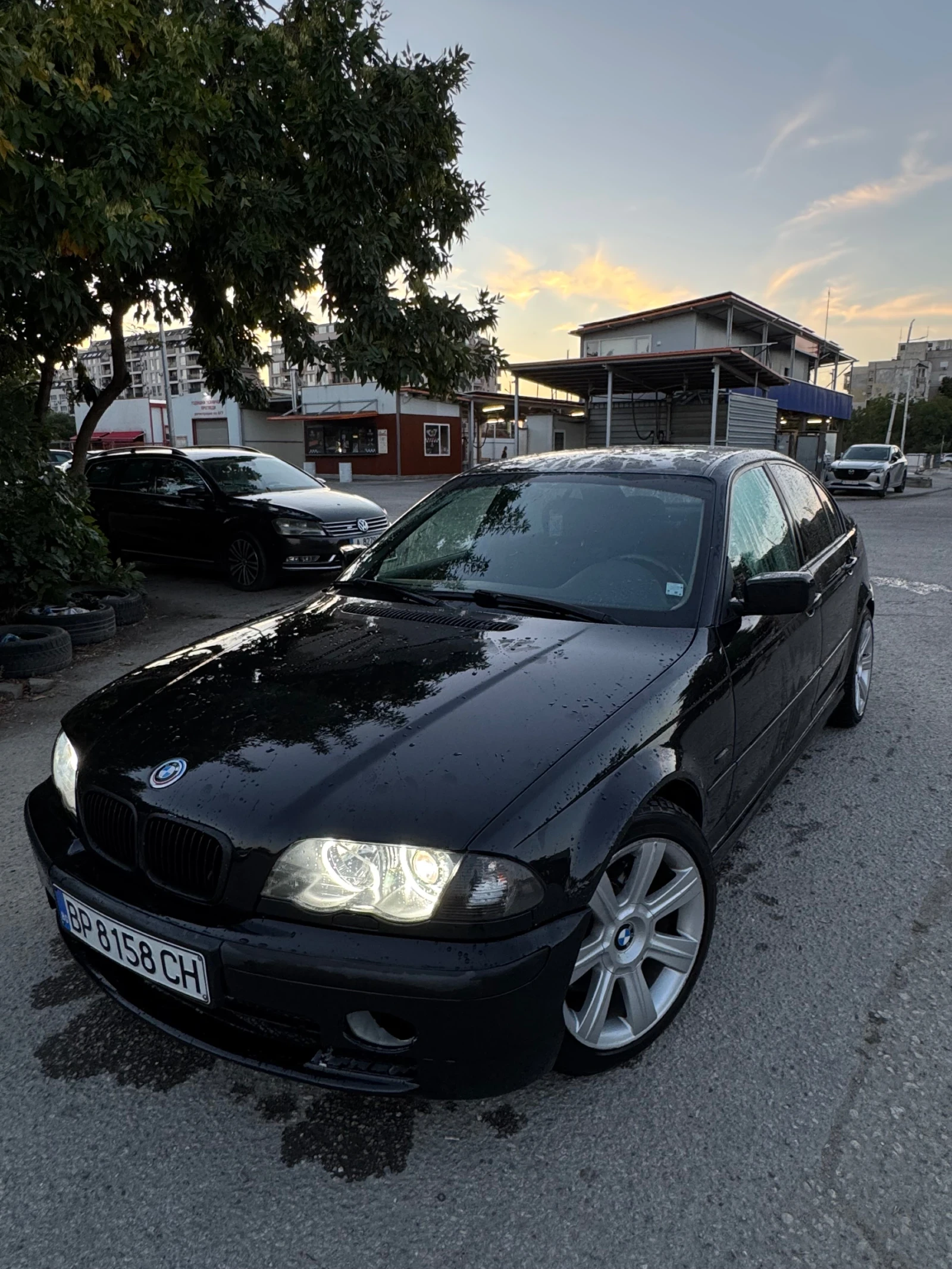 BMW 330, снимка 2 - Автомобили и джипове - 55987787