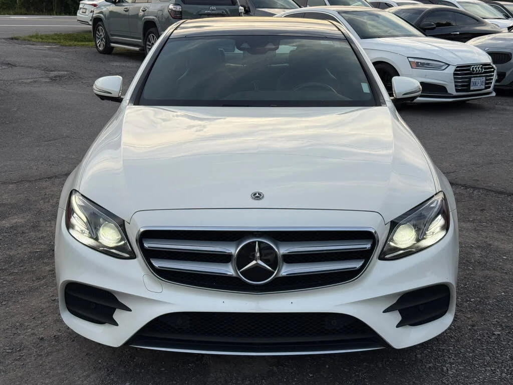 Mercedes-Benz E 450 4MATIC* AMG NIGHT PACKAGE* Keyless* Панорама* Head, снимка 2 - Автомобили и джипове - 56105376