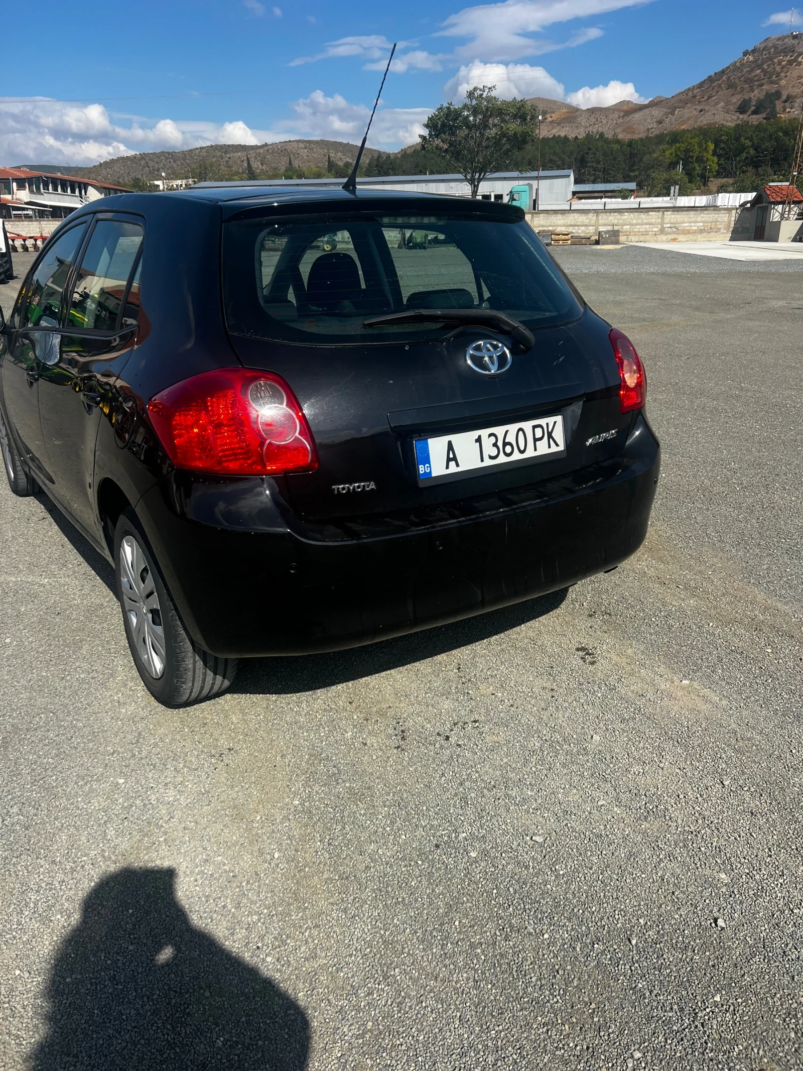 Toyota Auris, снимка 3 - Автомобили и джипове - 56452490