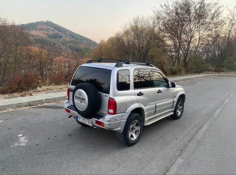 Suzuki Grand vitara 2.5 V6 Бензин/Газ , снимка 3 - Автомобили и джипове - 48307648