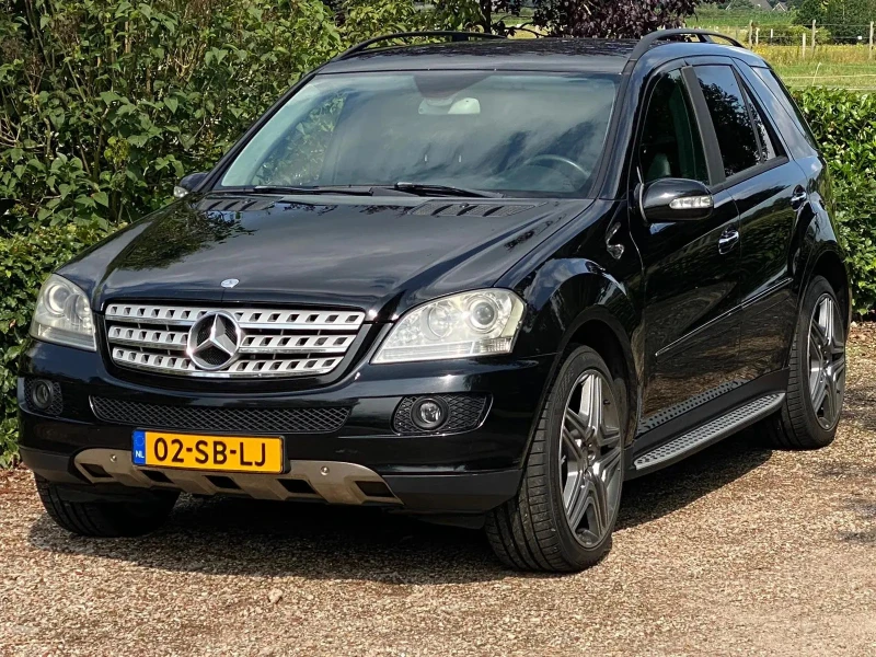 Mercedes-Benz ML 500, снимка 1 - Автомобили и джипове - 49156450