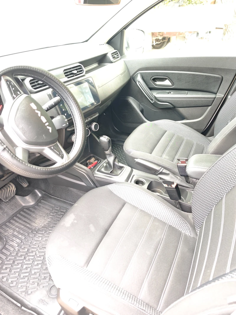 Dacia Duster, снимка 8 - Автомобили и джипове - 52035928