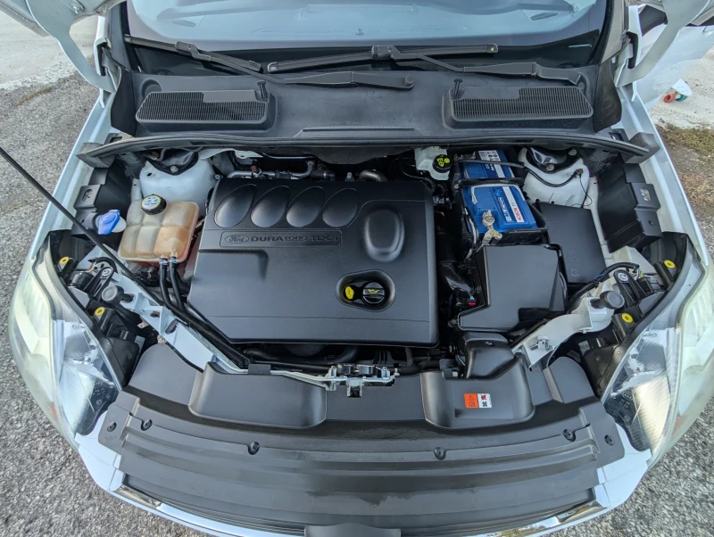 Ford Kuga TITAN 2.0 TDCI 4x4, снимка 12 - Автомобили и джипове - 52109242