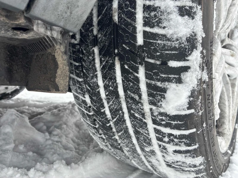 Audi Q3 * Progressiv * CARFAX * БЕЗ ПЪРВОНАЧАЛНА ВНОСКА, снимка 15 - Автомобили и джипове - 53126739