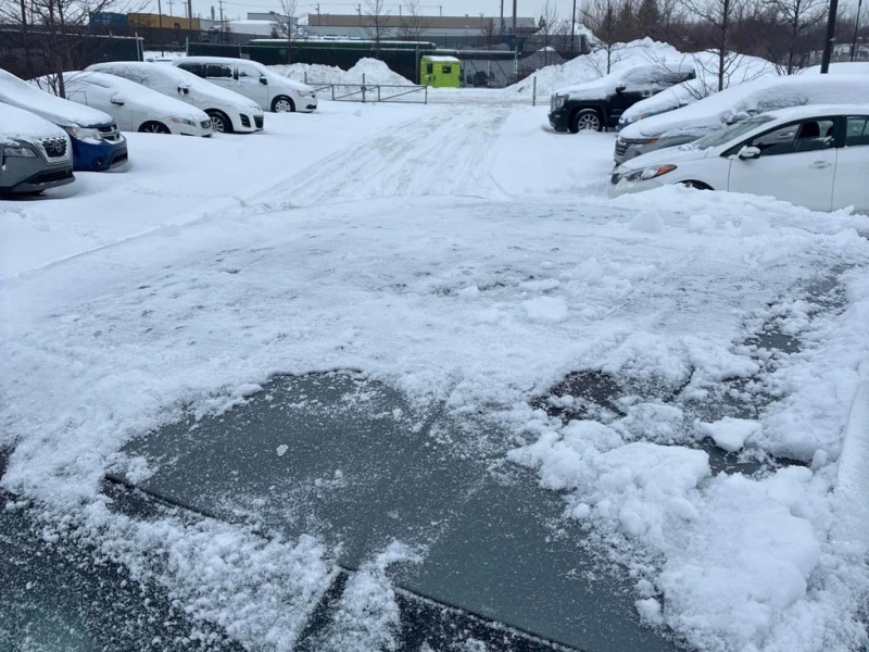 Audi Q3 * Progressiv * CARFAX * БЕЗ ПЪРВОНАЧАЛНА ВНОСКА, снимка 16 - Автомобили и джипове - 53126739