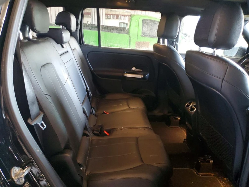 Mercedes-Benz GLB 250, снимка 11 - Автомобили и джипове - 53364951