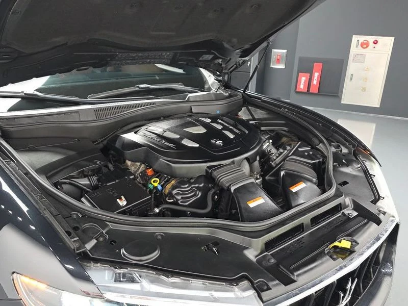 Maserati Levante КРАЙНА ЦЕНА: 28848 EUR !!!РЕАЛНА КРАЙНА ЦЕНА!!!, снимка 6 - Автомобили и джипове - 55968597