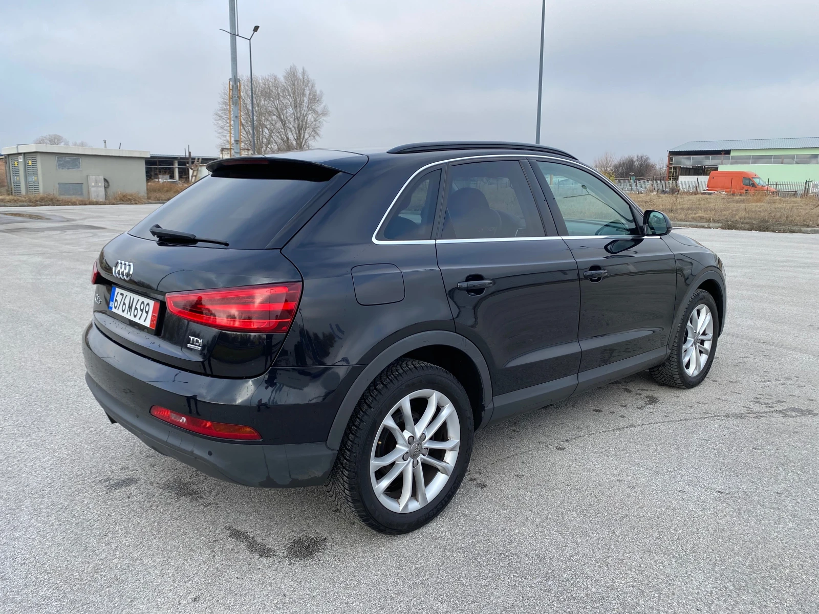 Audi Q3 2.0tdi-automat-navi-top - изображение 7