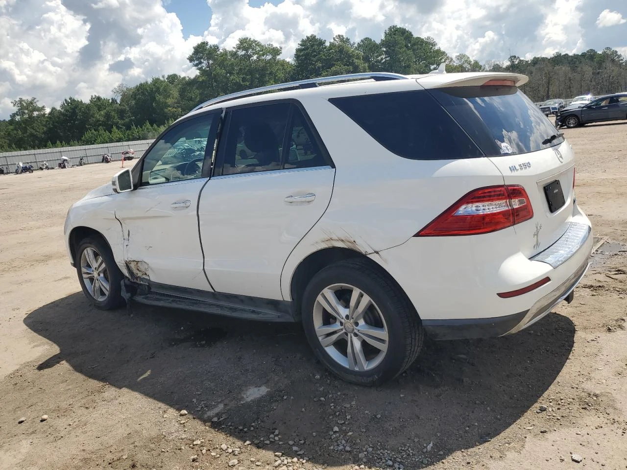 Mercedes-Benz ML 350 4MATIC - изображение 3