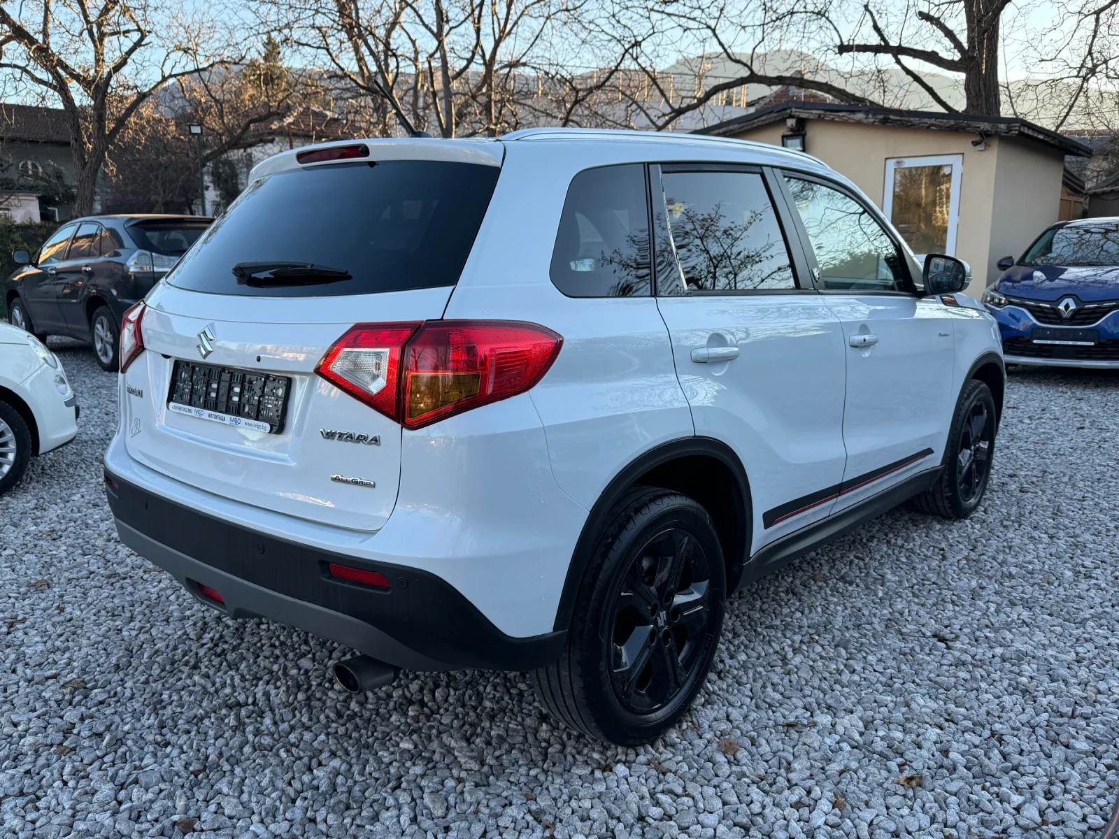 Suzuki Vitara 1.4Boosterjet Sergio Cellano Top - 4X4-АВТОМАТИК! - изображение 4