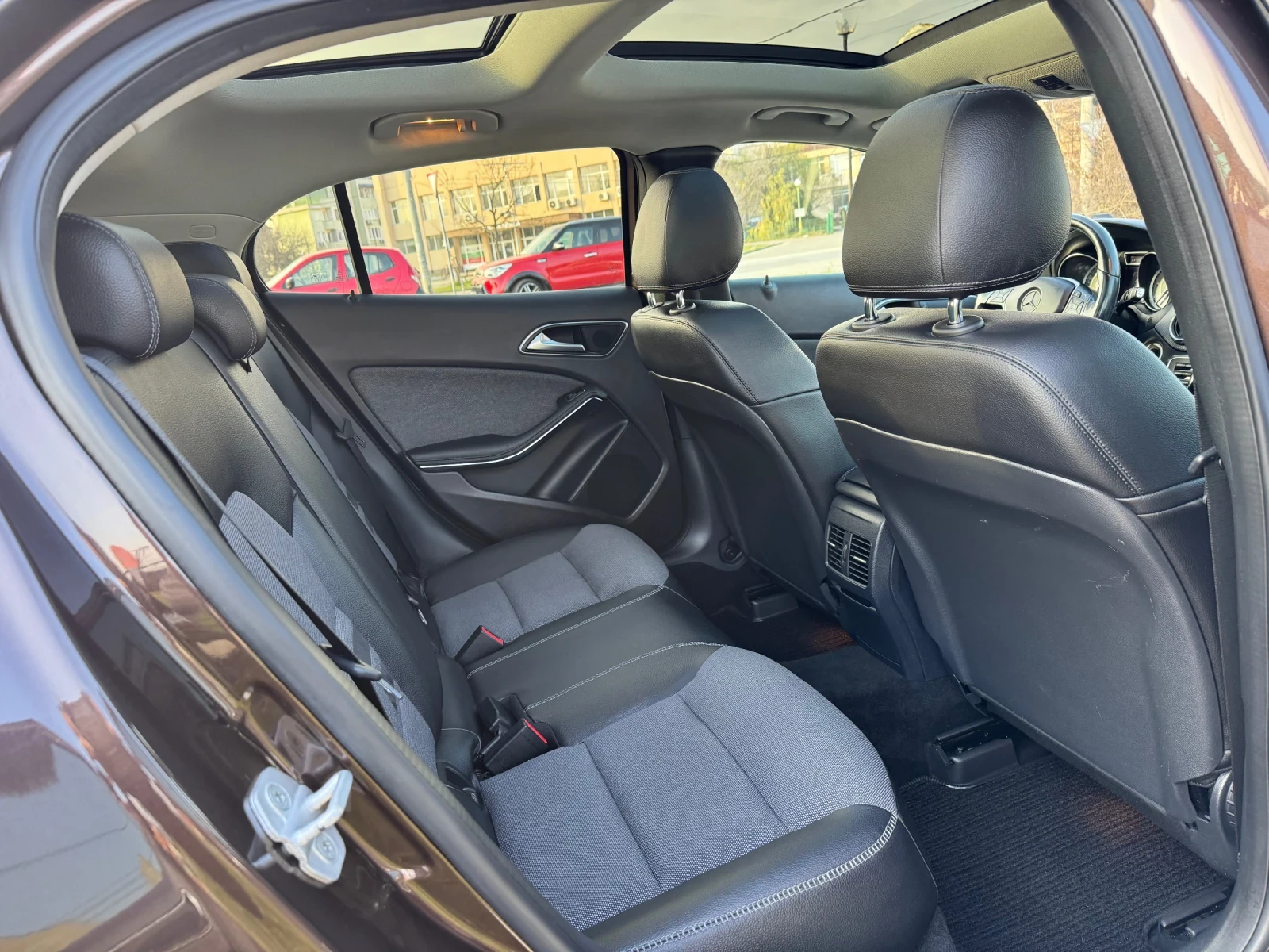 Mercedes-Benz GLA 220 CDI 4-Matic - изображение 9