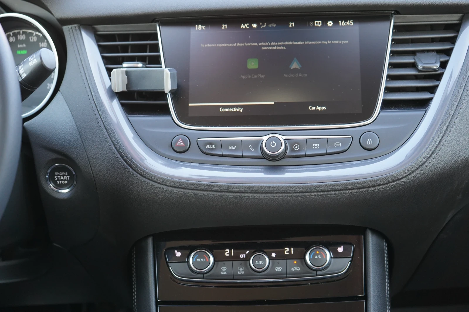 Opel Grandland X * Inovation* 4x4* Plug-in Hybrid* Automatic* , снимка 13 - Автомобили и джипове - 53807817