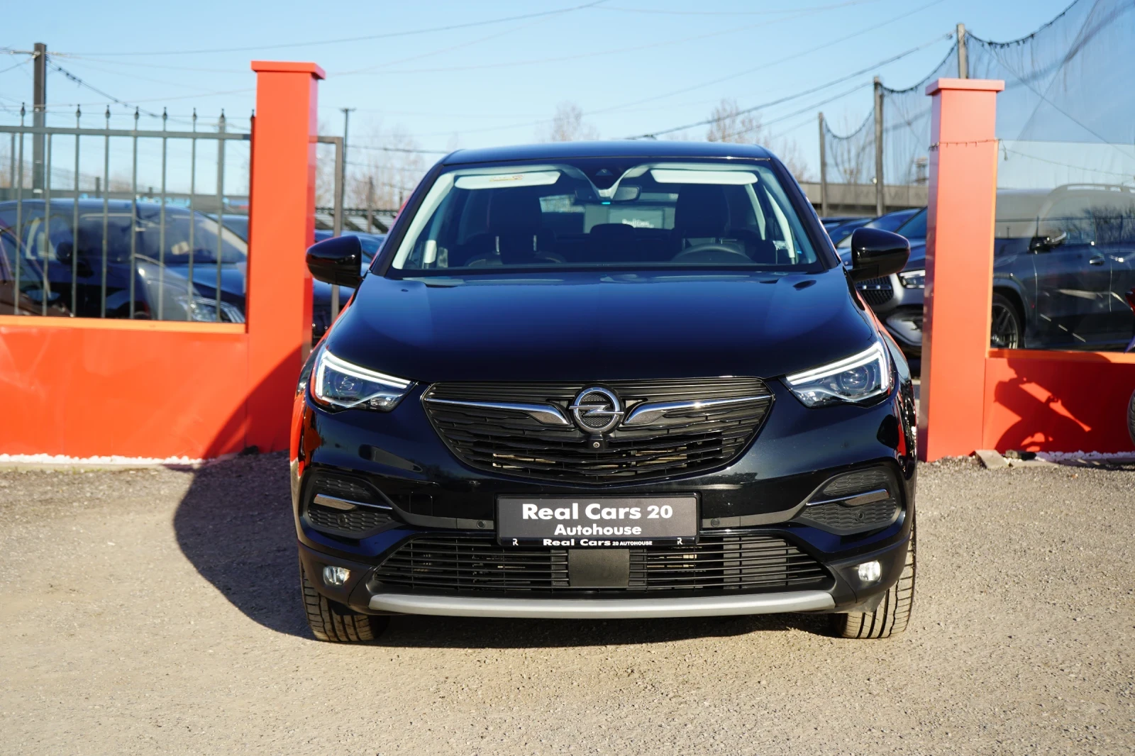 Opel Grandland X * Inovation* 4x4* Plug-in Hybrid* Automatic* , снимка 2 - Автомобили и джипове - 53807817