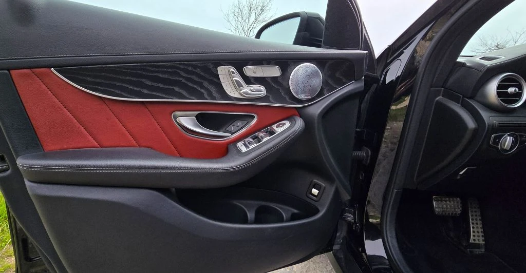 Mercedes-Benz GLC 43 AMG, снимка 9 - Автомобили и джипове - 54083109